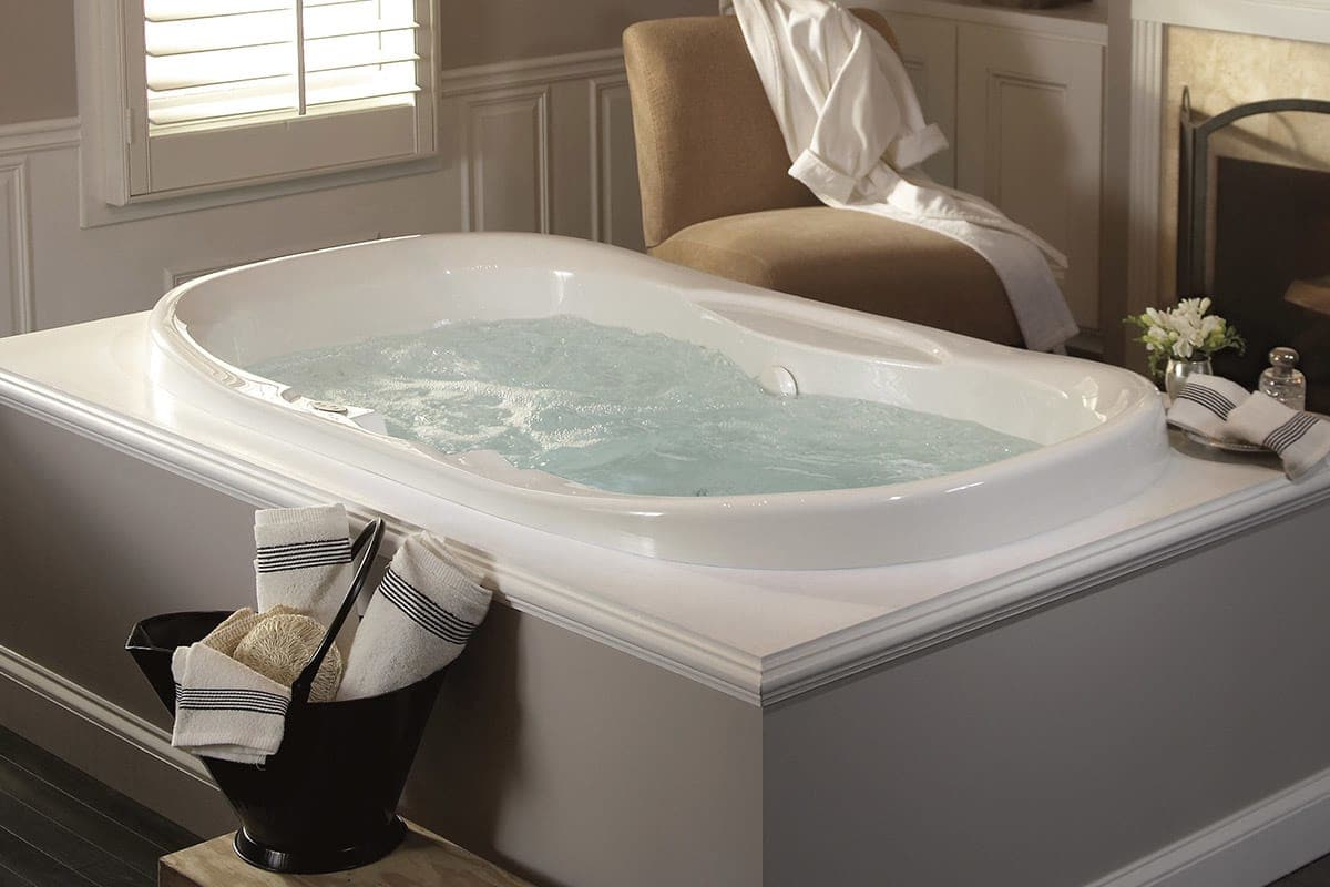 Air Tub Vs Whirlpool Whats The Difference Qualitybath Discover within dimensions 1200 X 800