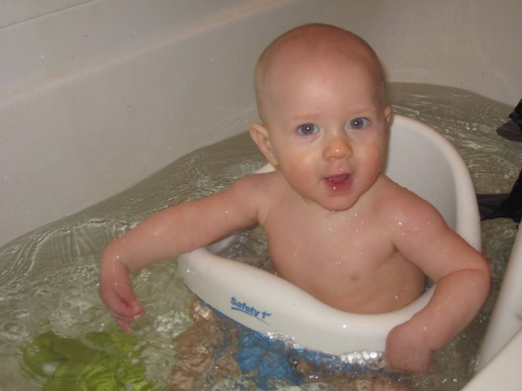Bathtub For Over 6 Months Old Bacenter for proportions 1024 X 768