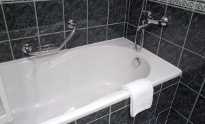 Bathtub Refinishing Ottawa See Support Surface Medic with dimensions 1792 X 1080