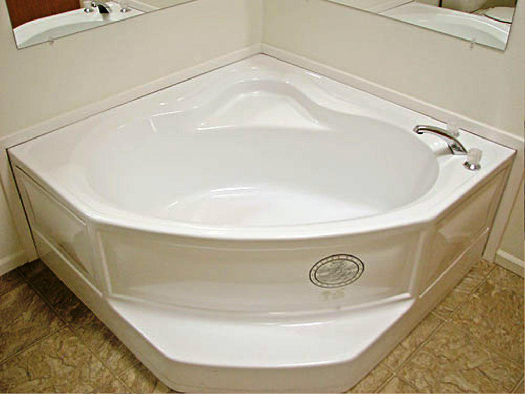 Garden Bathtub For Mobile Home Independent Kitchen Bath pertaining to sizing 1024 X 768