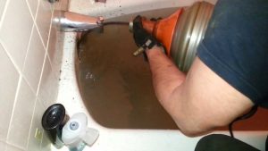 Howto Unclog Bathtub Drain 5 Minutes718567 3700 Brooklyn Nophier for dimensions 1280 X 720