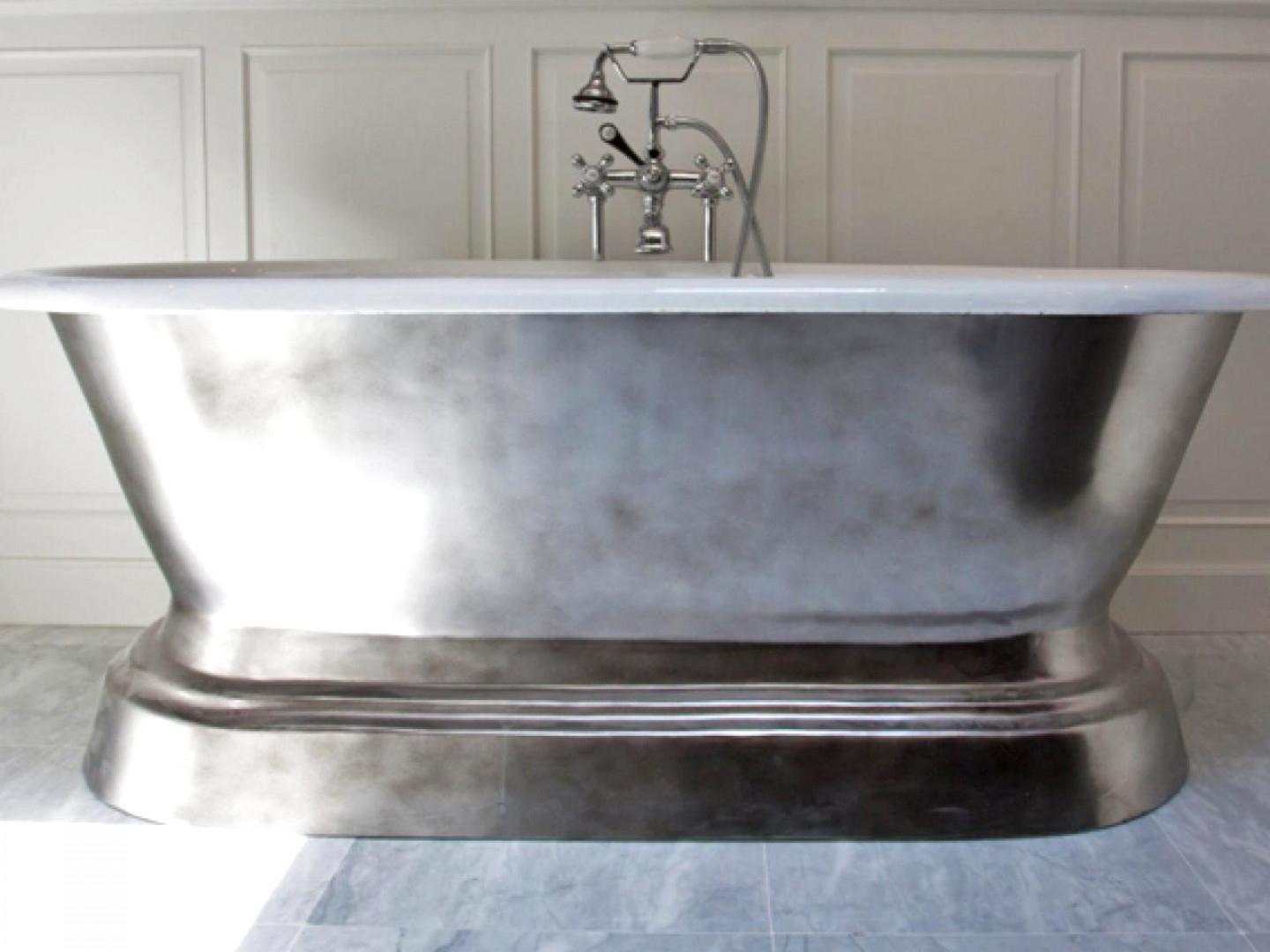 Old Cast Iron Bathtub Weight Bathroom Ideas inside sizing 1440 X 1080