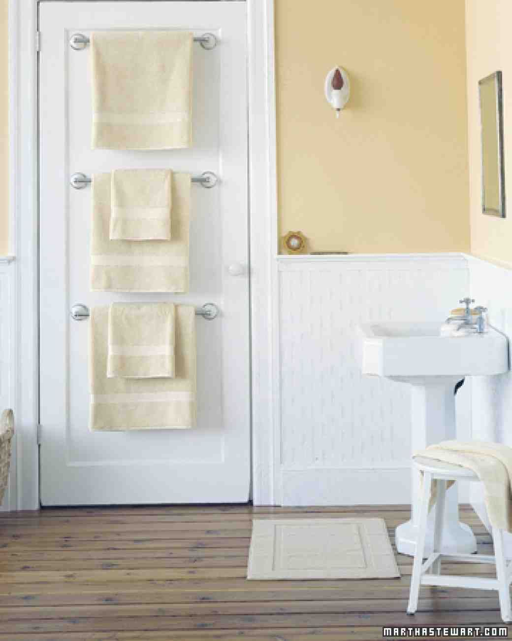 Towel Bar Trio Organize Bathroom Towels Bathroom throughout measurements 1040 X 1300